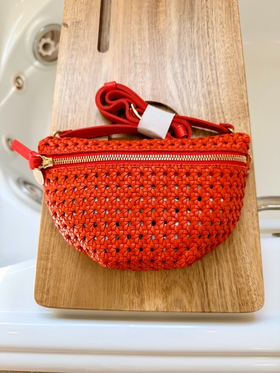 Clare V Handbags - Clare V PETITE FANNY in Bright Poppy Rattan NWT $375